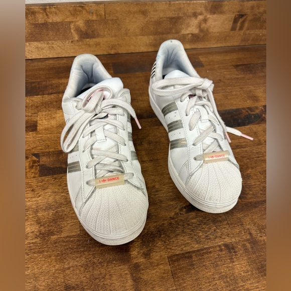 ADIDAS  Original SuperStar Dance Women shoes. Size 7 - Picture 2 of 8